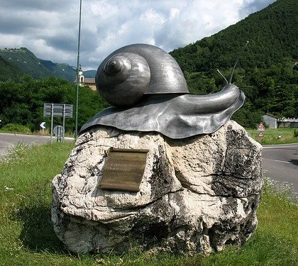 monumento ai “Bogoni”, Badia Calavena — Musei e Monumenti Lago di Garda