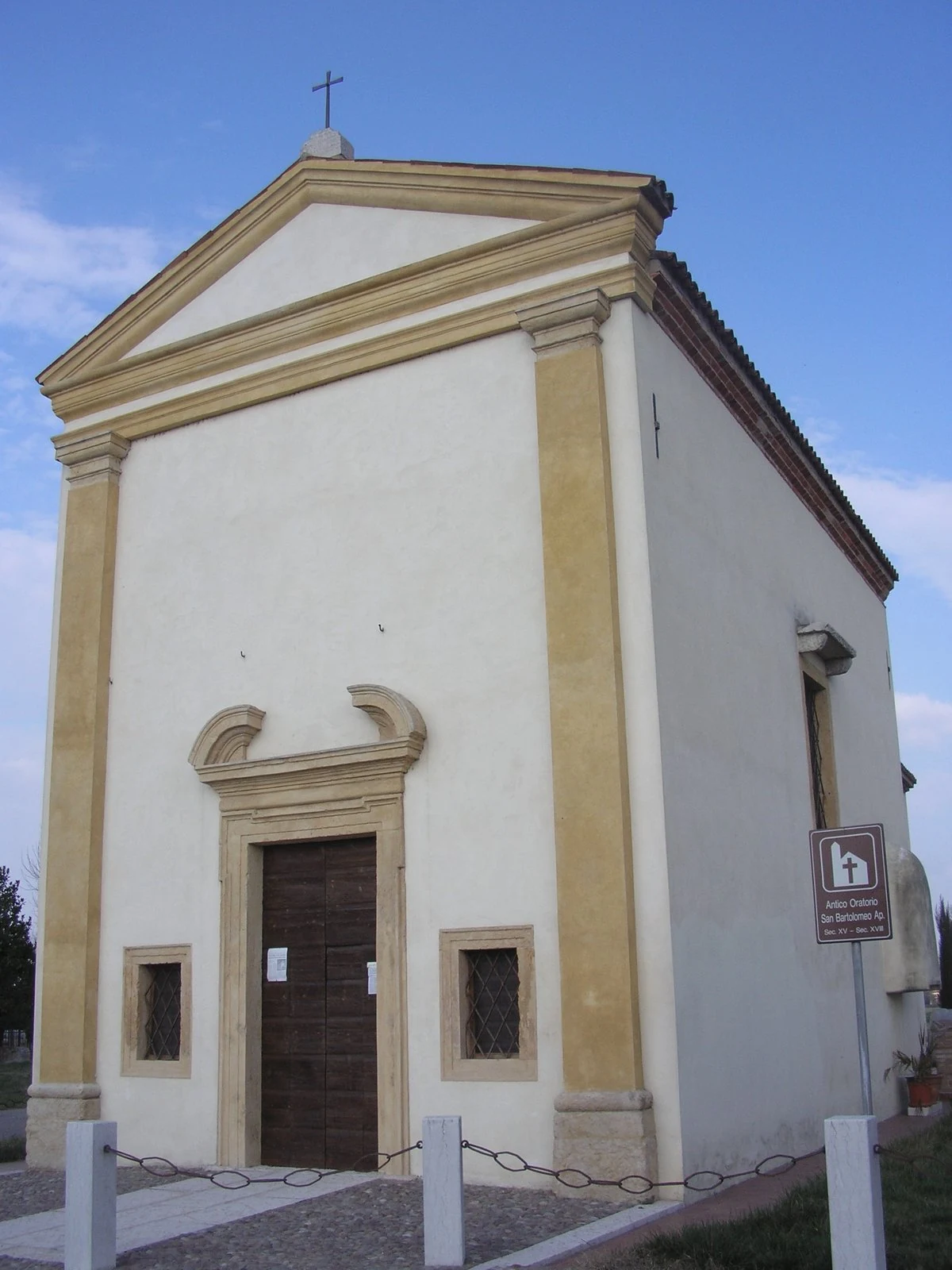 oratorio di San Bartolomeo Apostolo, Nogara — Chiese e Santuari Lago di Garda