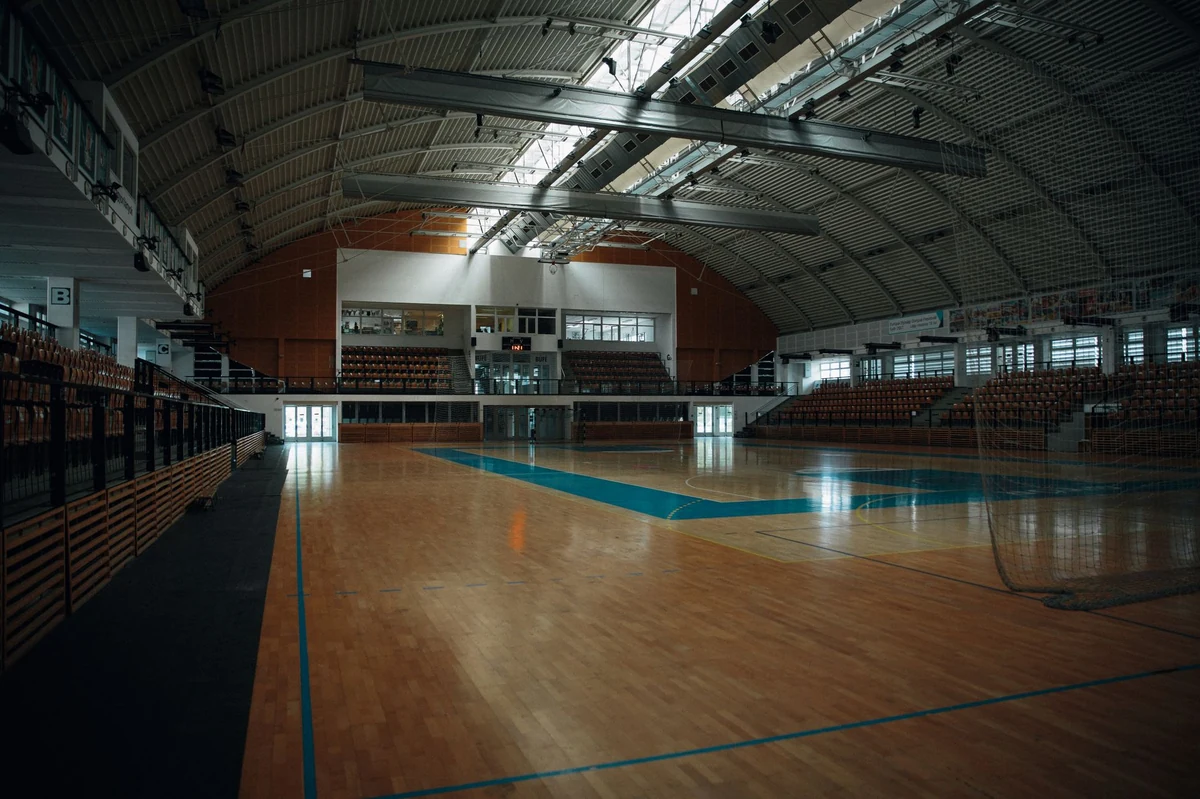 Palazzetto dello Sport di Rezzato, Rezzato — Sport e Attività Lago di Garda