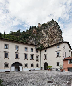 Palazzo dei Panni, Arco — Castelli e Fortezze Lago di Garda