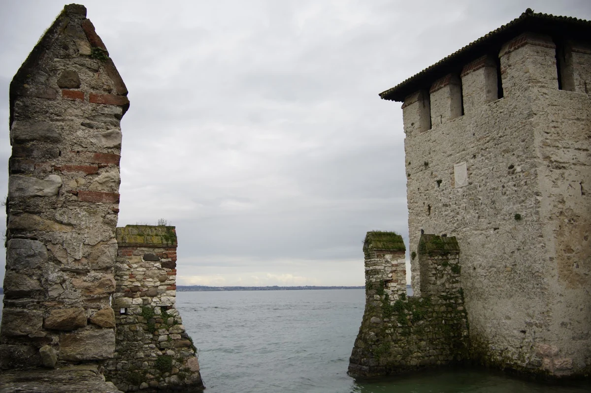 Palazzo Fregoso, Garda — Castelli e Fortezze Lago di Garda