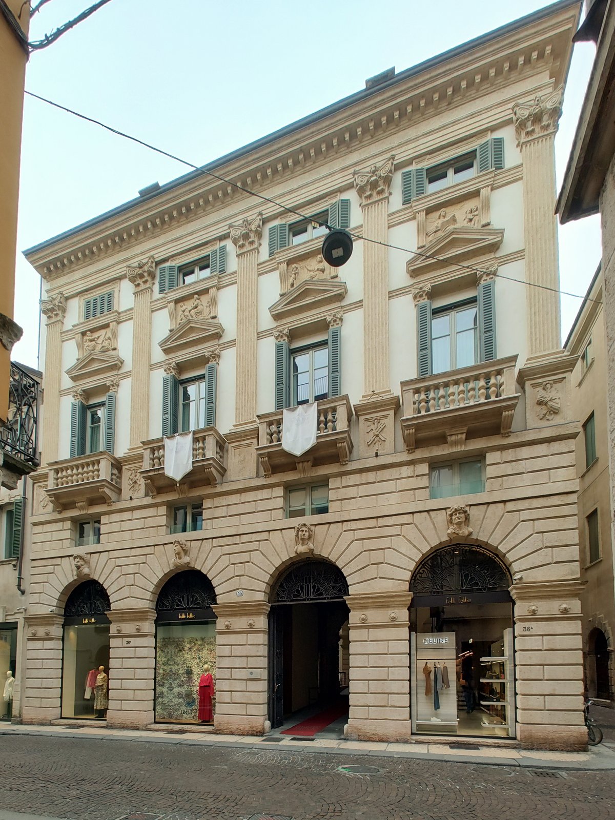 Palazzo Monga