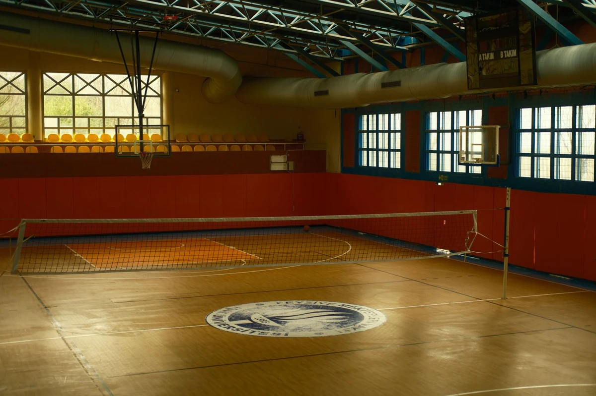 Palestra Scuole Medie Povegliano, Povegliano Veronese — Sport e Attività Lago di Garda