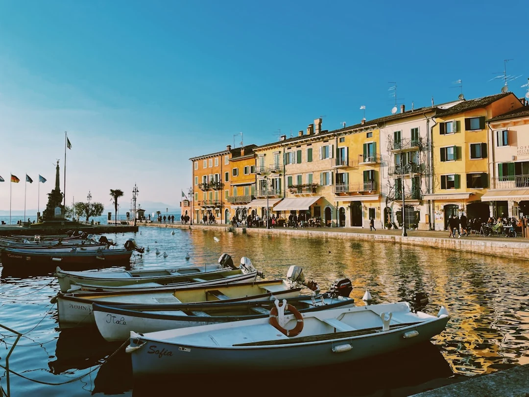 Piscina Le Grazie, Verona — Sport e Attività Lago di Garda