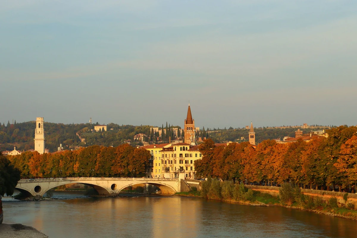Ponte Pietra, Verona — Ristoranti Michelin Lago di Garda