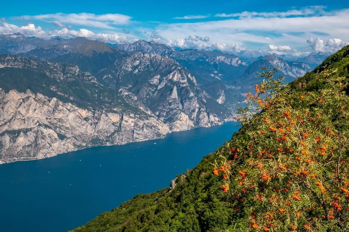 Rete di riserve Alpi Ledrensi, Bondone — Castelli e Fortezze Lago di Garda