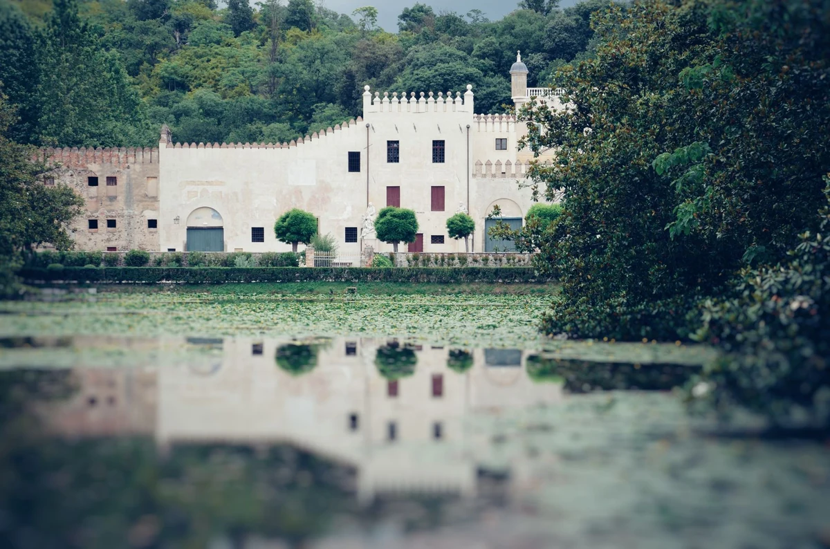Riserva naturale locale Fobbie - Laghetto della Polsa, Brentonico — Castelli e Fortezze Lago di Garda