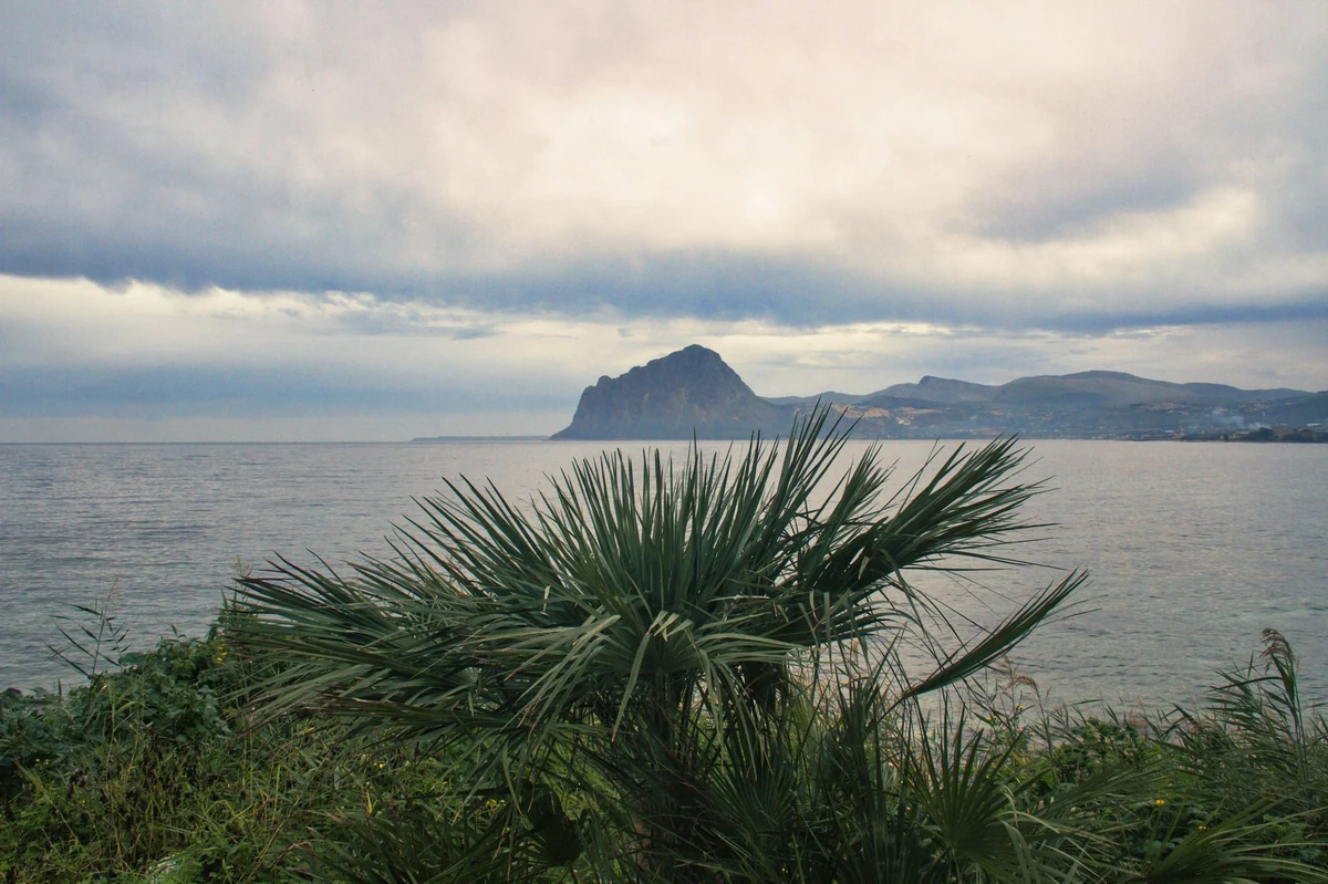 Riserva naturale locale Palvico-Lora (A), Storo — Castelli e Fortezze Lago di Garda
