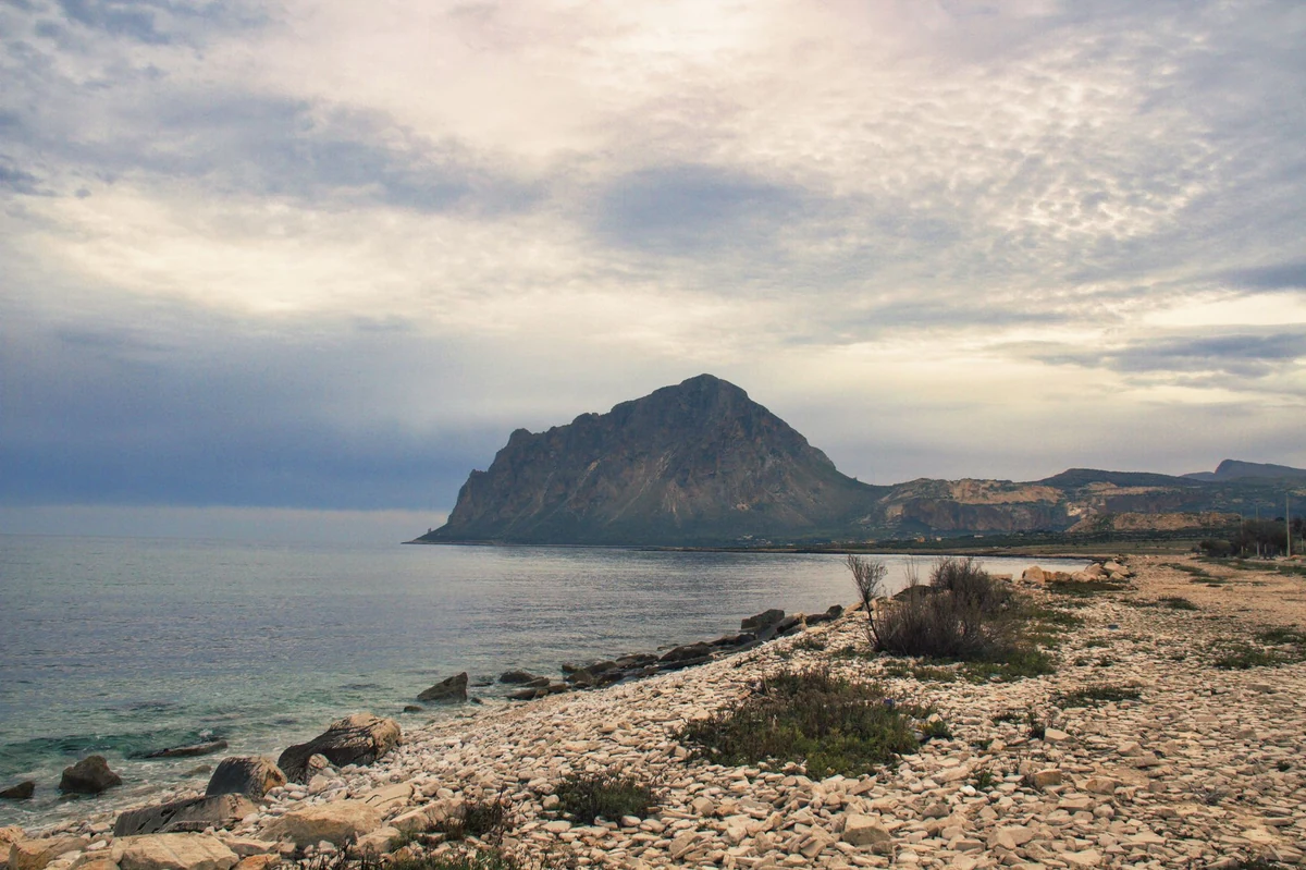 Riserva Naturale Rocca di Manerba — Parchi e Divertimenti Lago di Garda