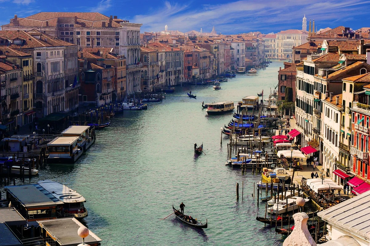 Riva Grande, Navazzo — Spiagge Lago di Garda