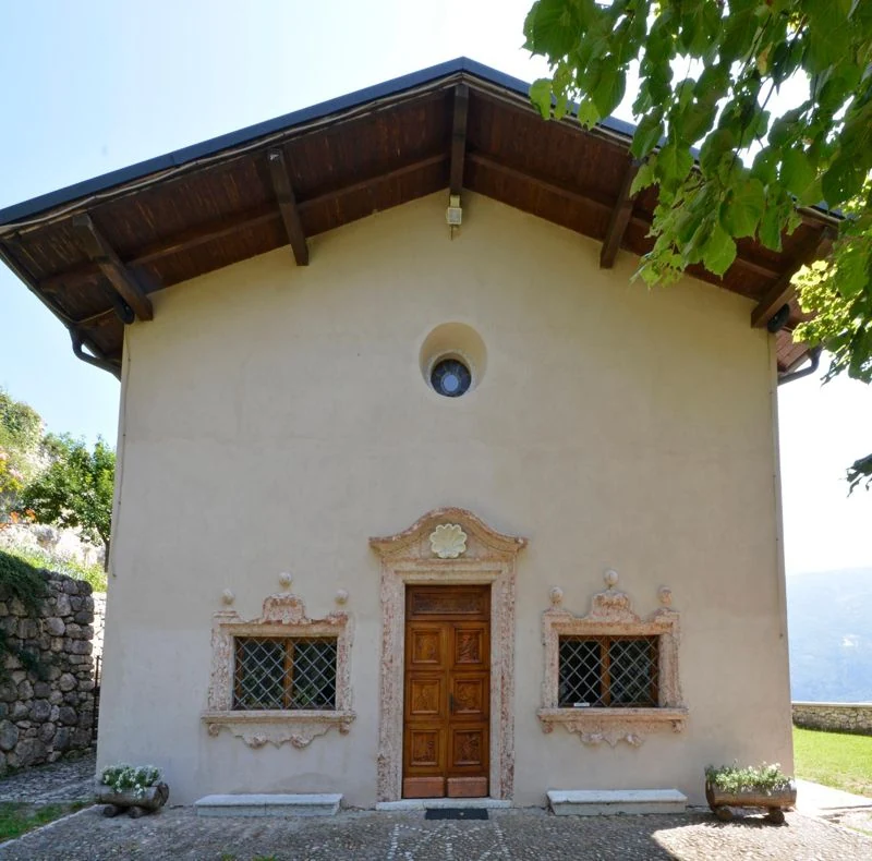 santuario dell'Annunciazione della Beata Maria Vergine, Mori — Chiese e Santuari Lago di Garda