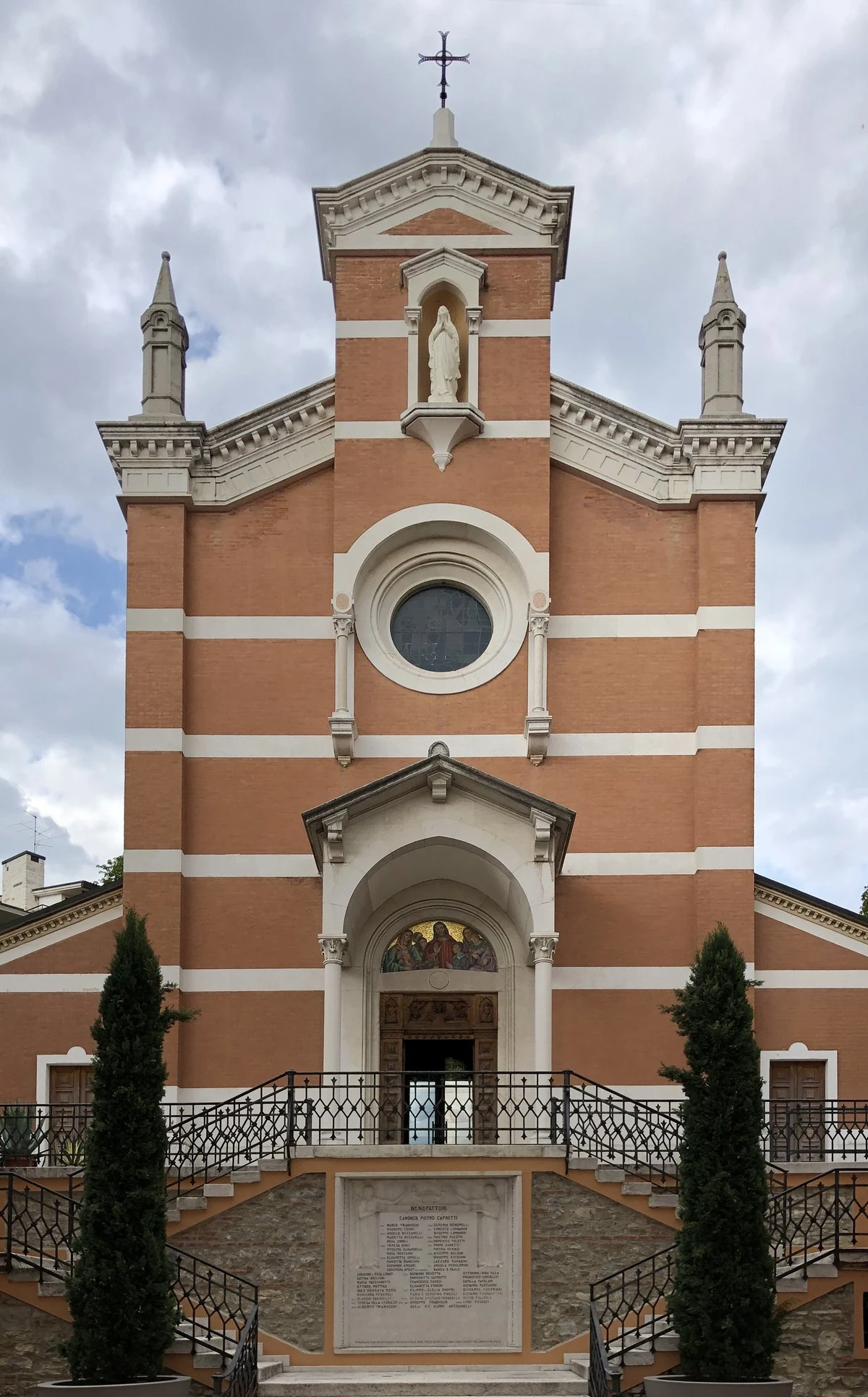 santuario di San Giovanni Piamarta, Brescia — Chiese e Santuari Lago di Garda