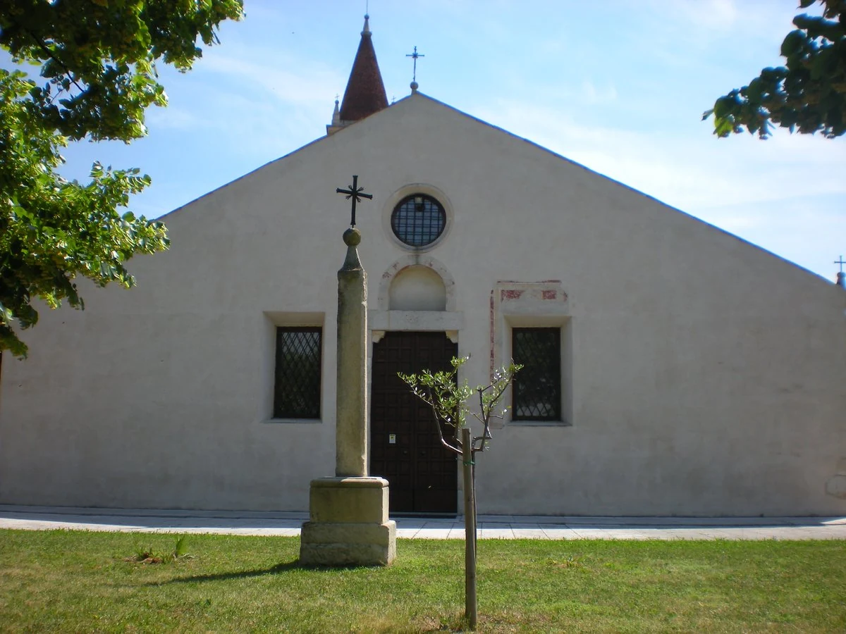 santuario di Santa Maria della Pieve, Colognola ai Colli — Chiese e Santuari Lago di Garda