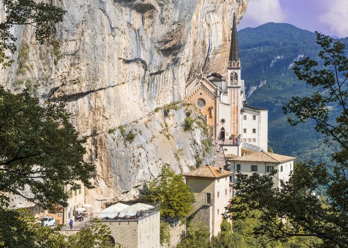 Santuario Madonna della Corona — Musei e Monumenti Lago di Garda