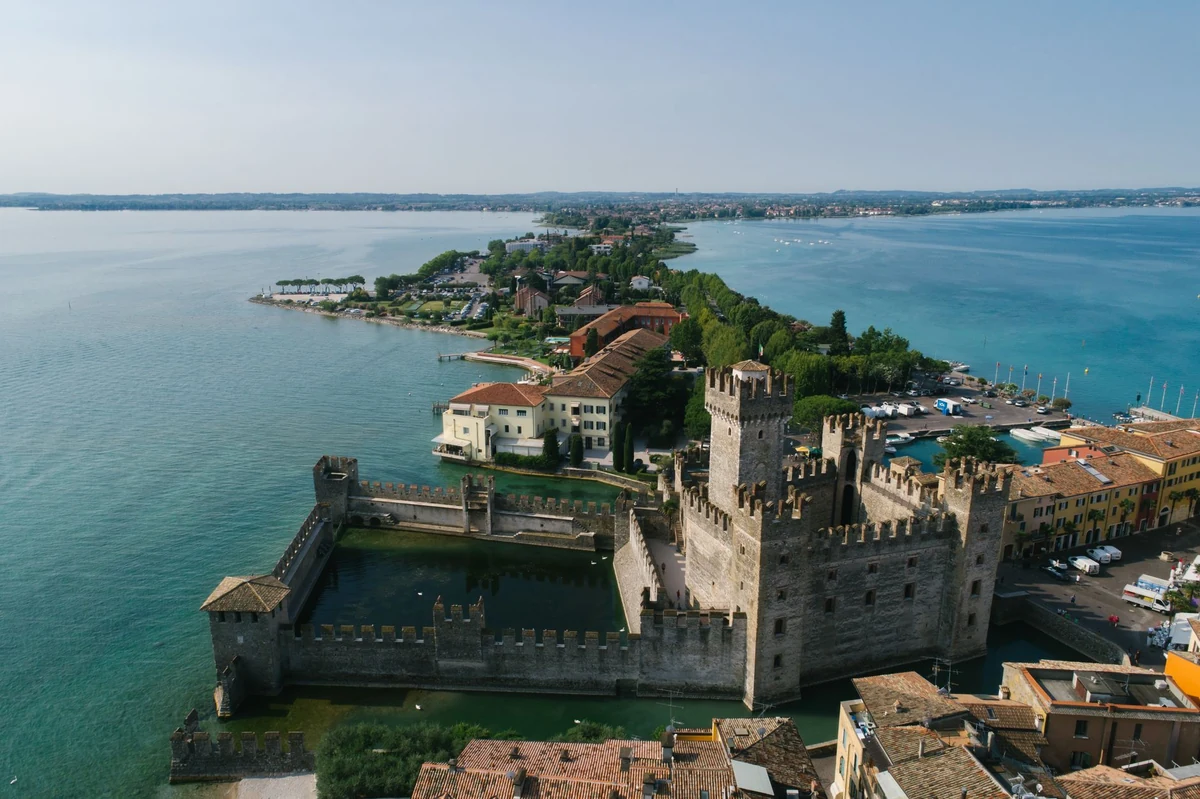 Scaligero Castle, Sirmione — Castelli e Fortezze Lago di Garda