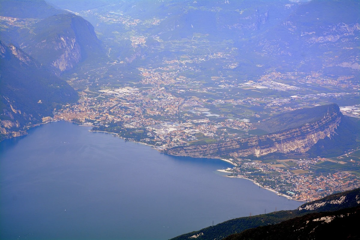SUP Tour Riva del Garda — Sport e Attività Lago di Garda