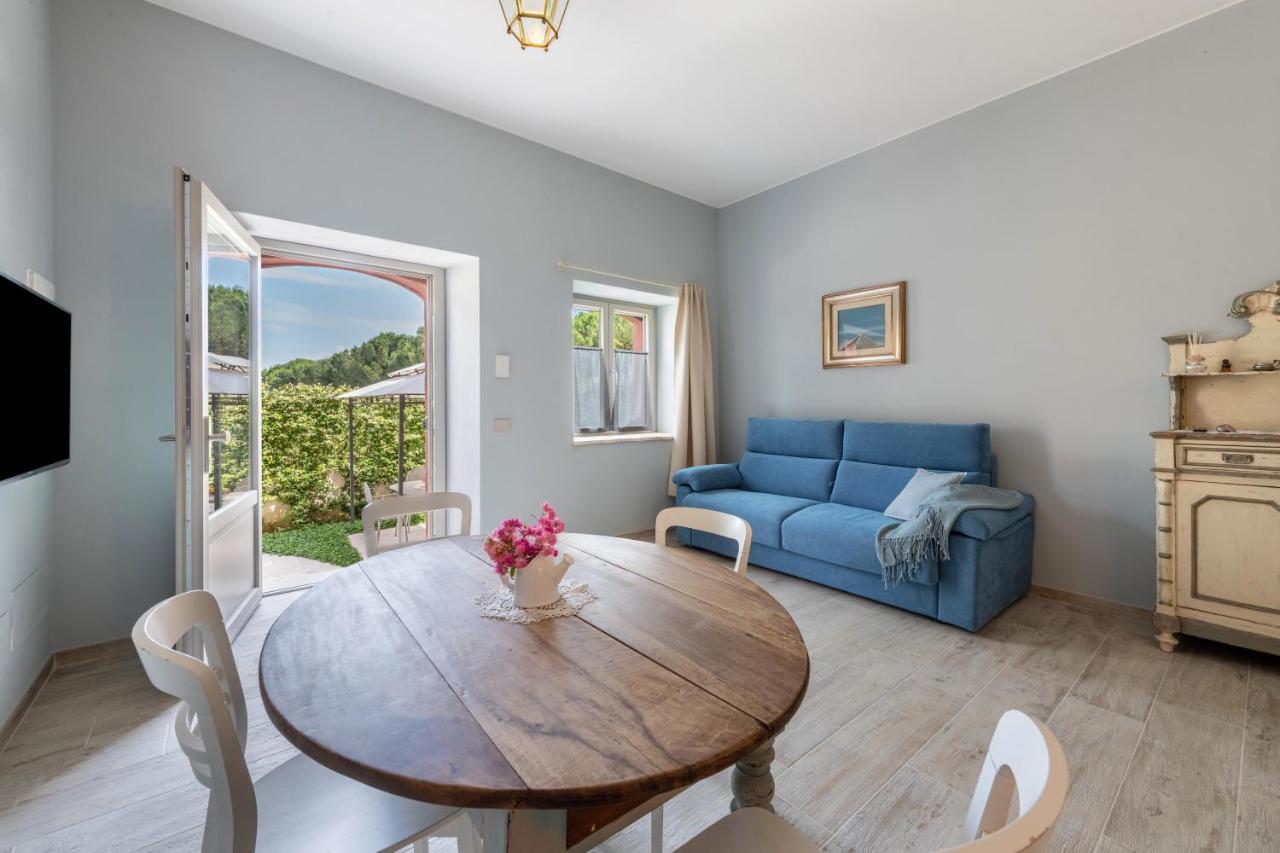 Abaye 2 Pinot - Charm Adults Only - hotels in Soiano del Lago Lake Garda