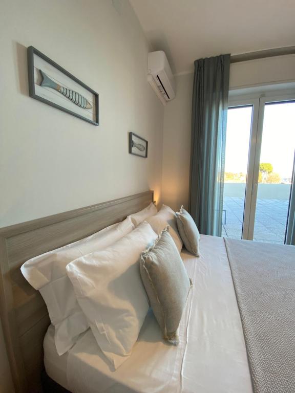 Albergo La Pescatrice - 2 star hotels in Moniga del Garda Lake Garda