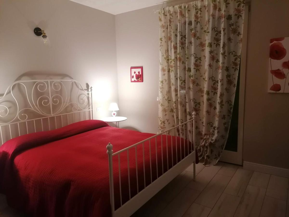 Bilocale Papavero - hotels in San Felice del Benaco Lake Garda