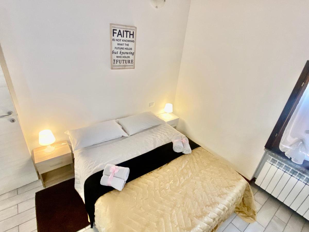 In Love 01 - hotels in Montichiari Lake Garda