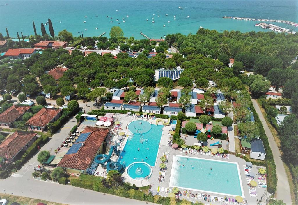 Le Palme Camping & Village - campground in Lazise Lake Garda