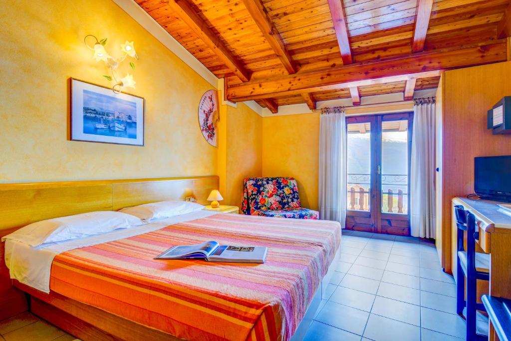 Hotel Castello - 3 star hotels in Tignale Lake Garda