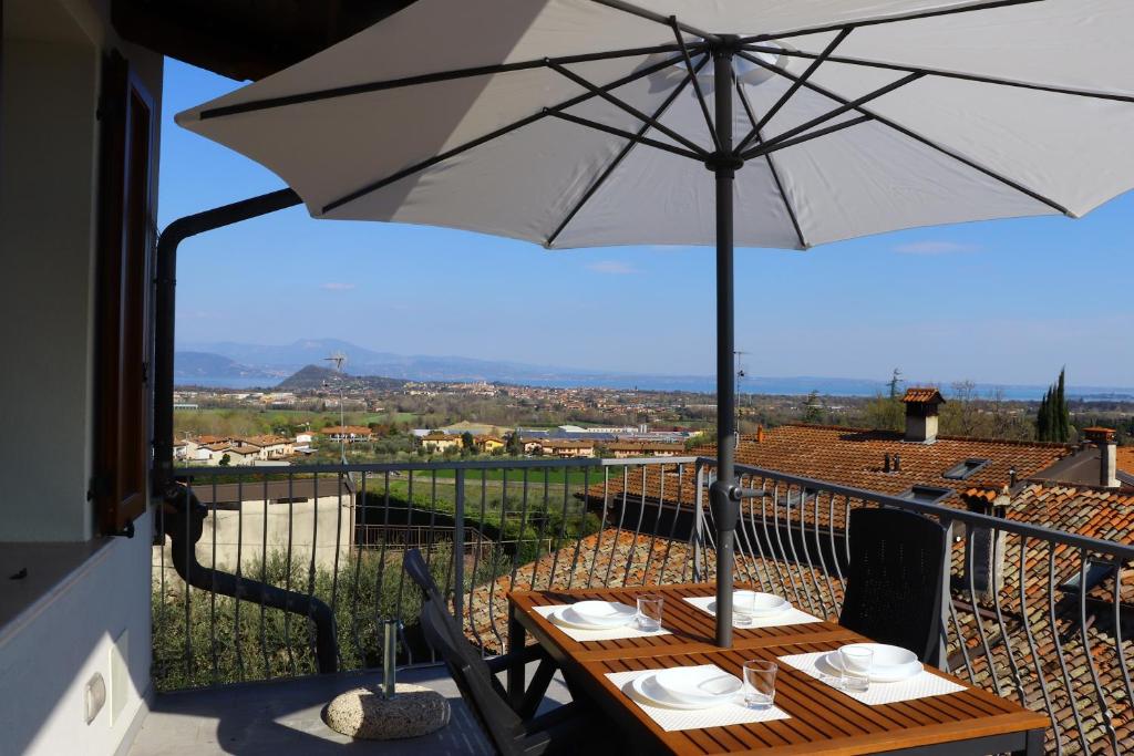 "Country House il Brolo" - holiday apartments in Polpenazze del Garda Lake Garda
