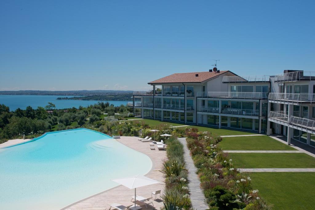Garda Lake Luxury Life - hotels in Padenghe sul Garda Lake Garda