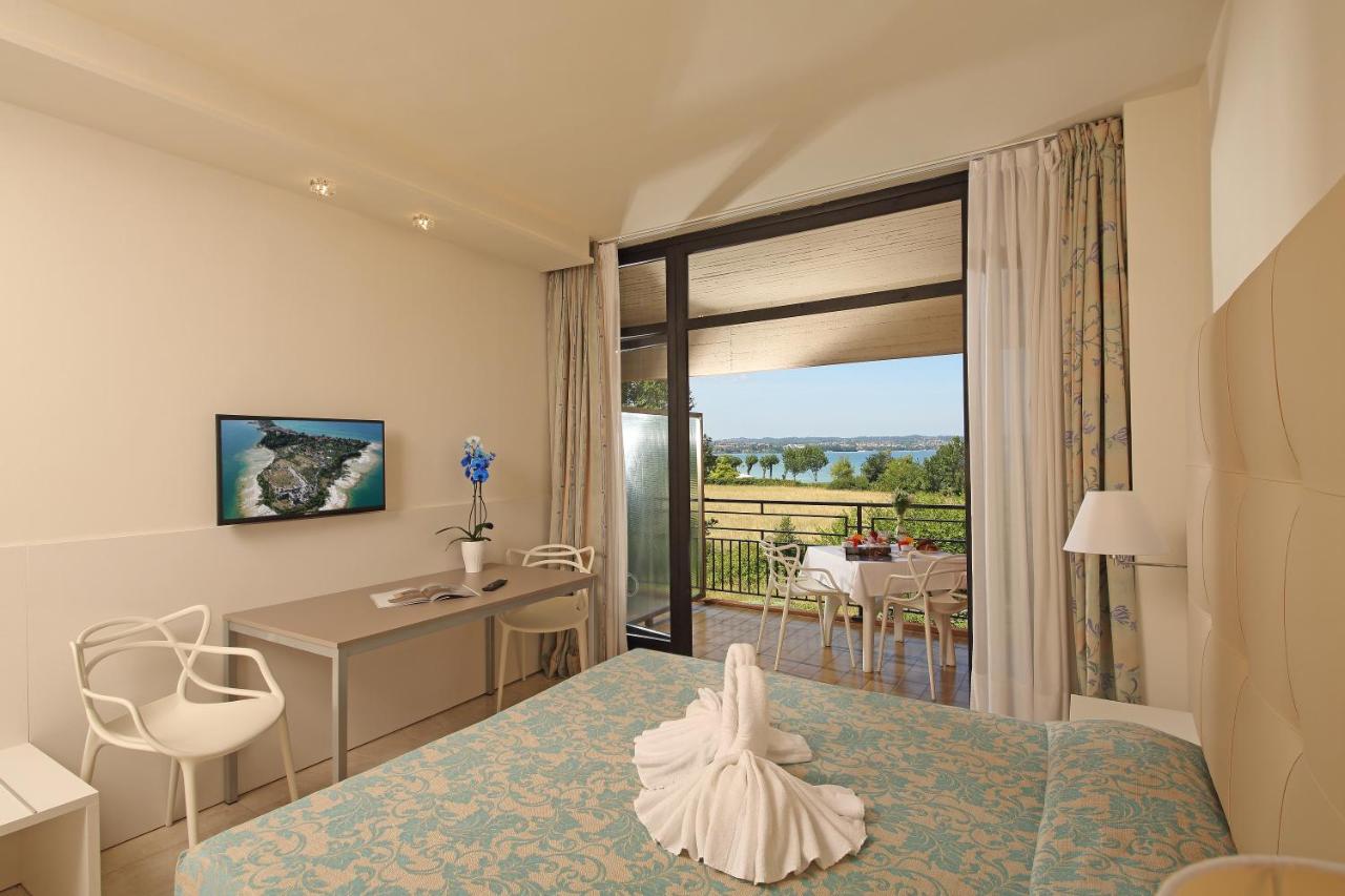 Hotel Holiday - 3 star hotels in Sirmione Lake Garda