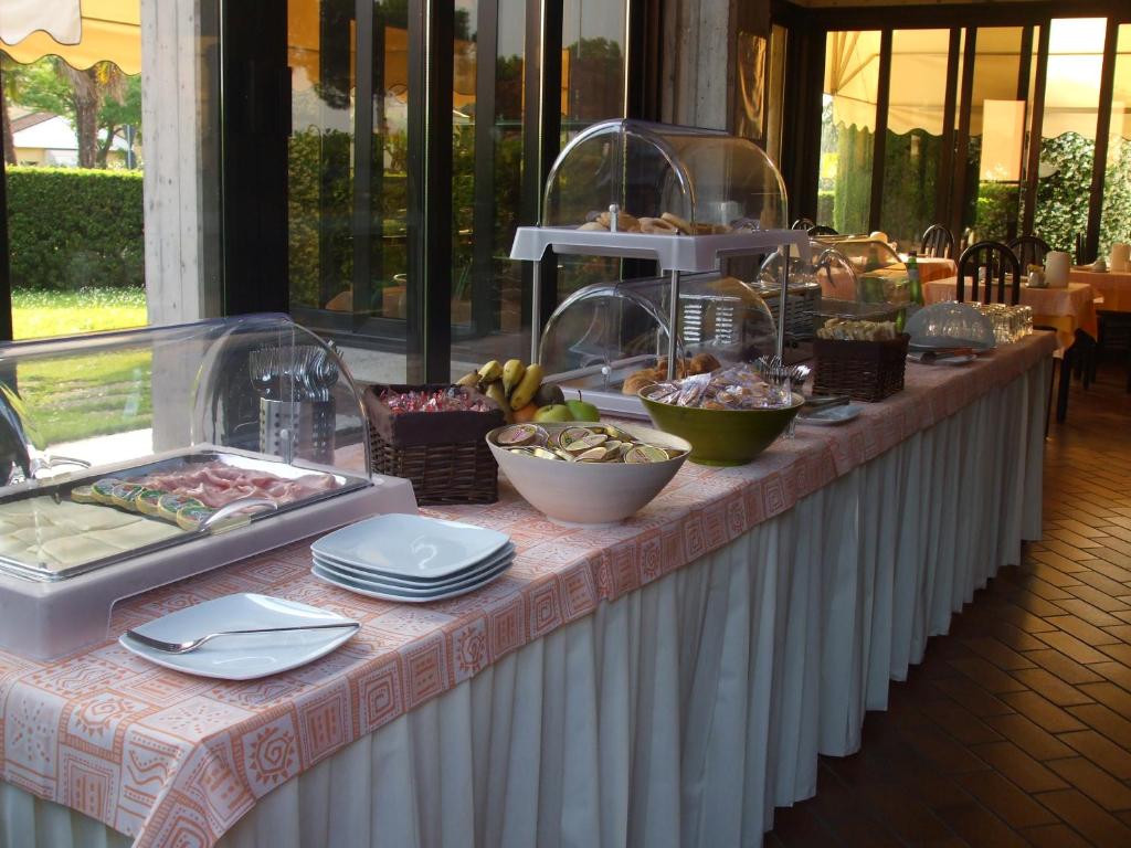 Hotel Derby - 3 star accommodation in Sirmione Lake Garda