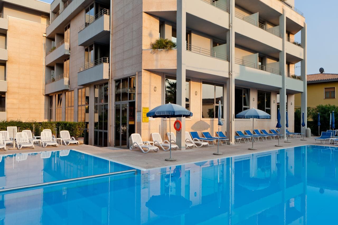 Hotel Idania - 3 star hotel in Bardolino Lake Garda