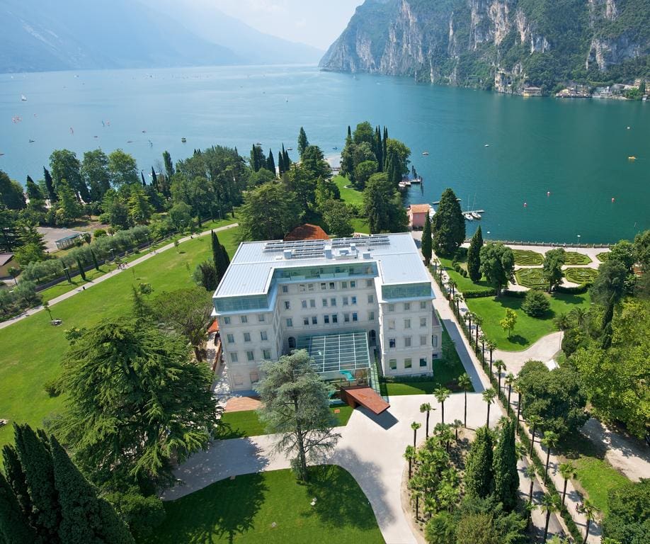 Hotel Lido Palace - 5 star hotel in Riva del Garda Lake Garda