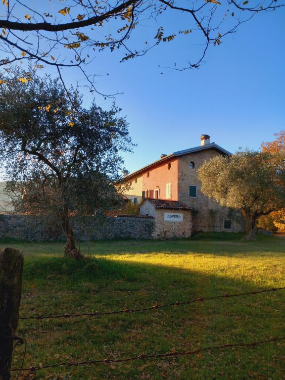 Il rovero - accommodation in Costermano Lake Garda