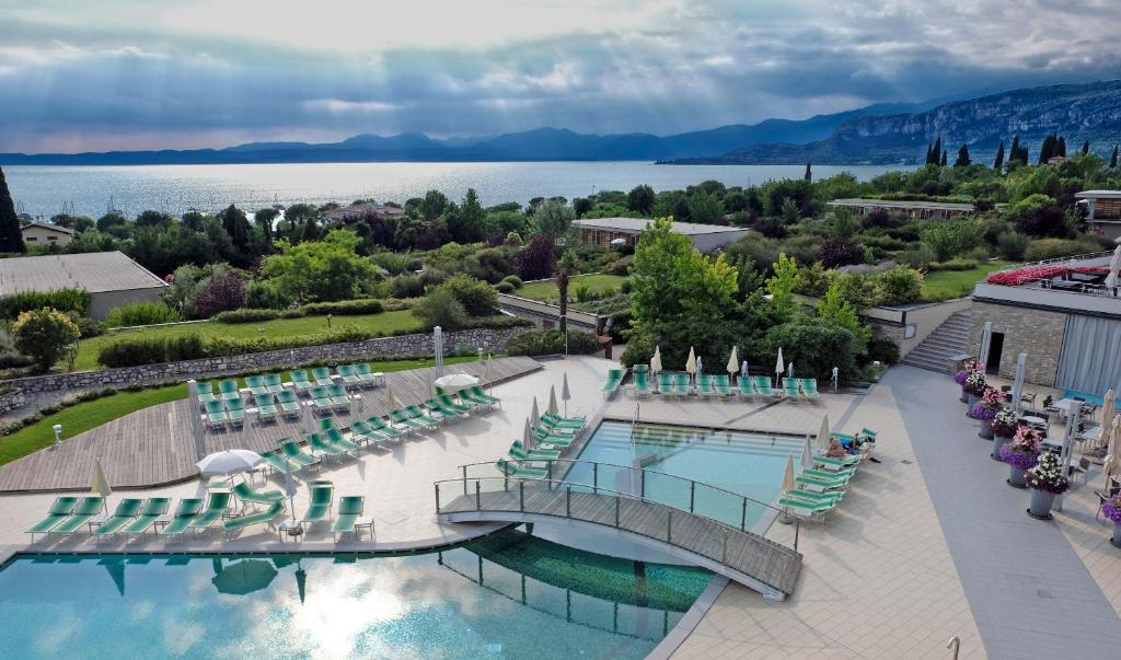 Parc Hotel Germano Suites & Apartments - 4 star accommodation in Bardolino Lake Garda