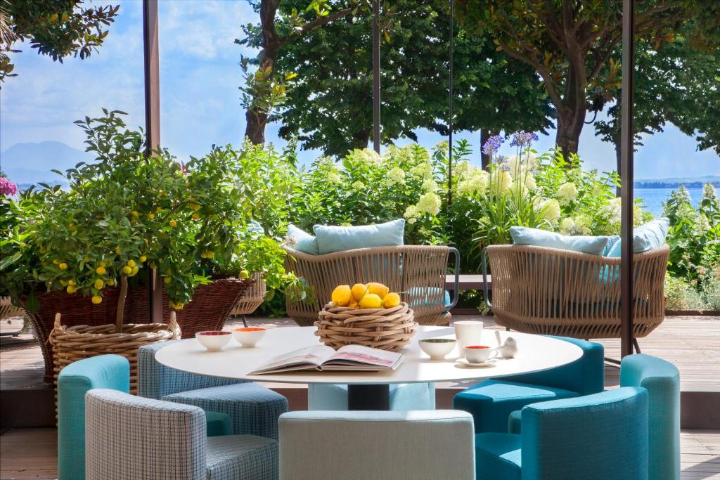 Park Hotel Desenzano - 4 star accommodation in Desenzano del Garda Lake Garda