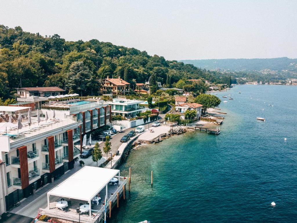 Ah Porticcioli Boutique Apartments - 4 star hotels in San Felice del Benaco Lake Garda
