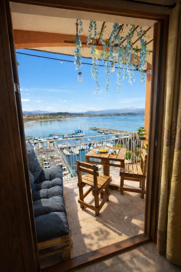 Pura Vida Deluxe - Front Lake View Garda - hotels in Moniga del Garda Lake Garda