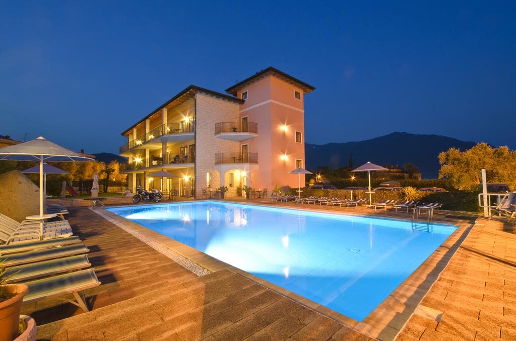 Residenza Le Due Torri - 3 star holiday apartments in Riva del Garda Lake Garda