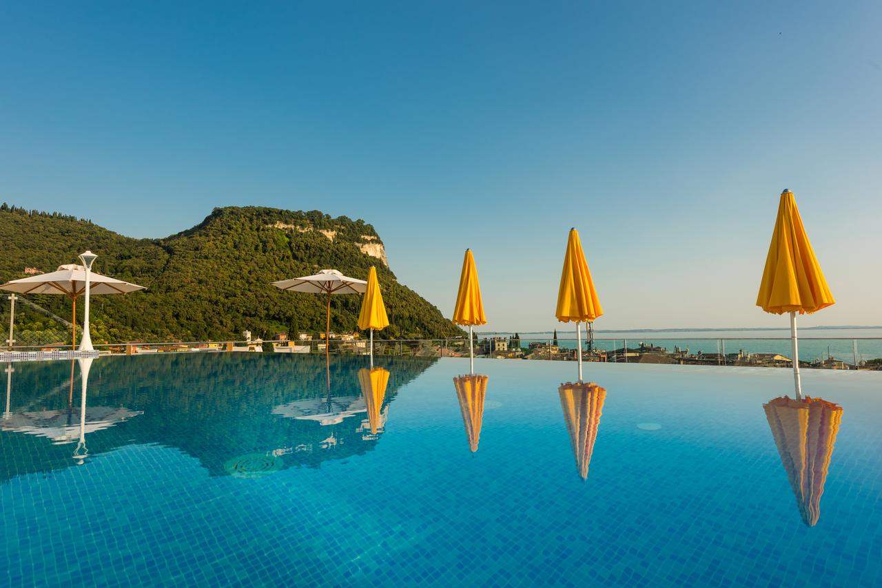 Sky Pool Hotel Sole - 4 star hotel in Garda Lake Garda