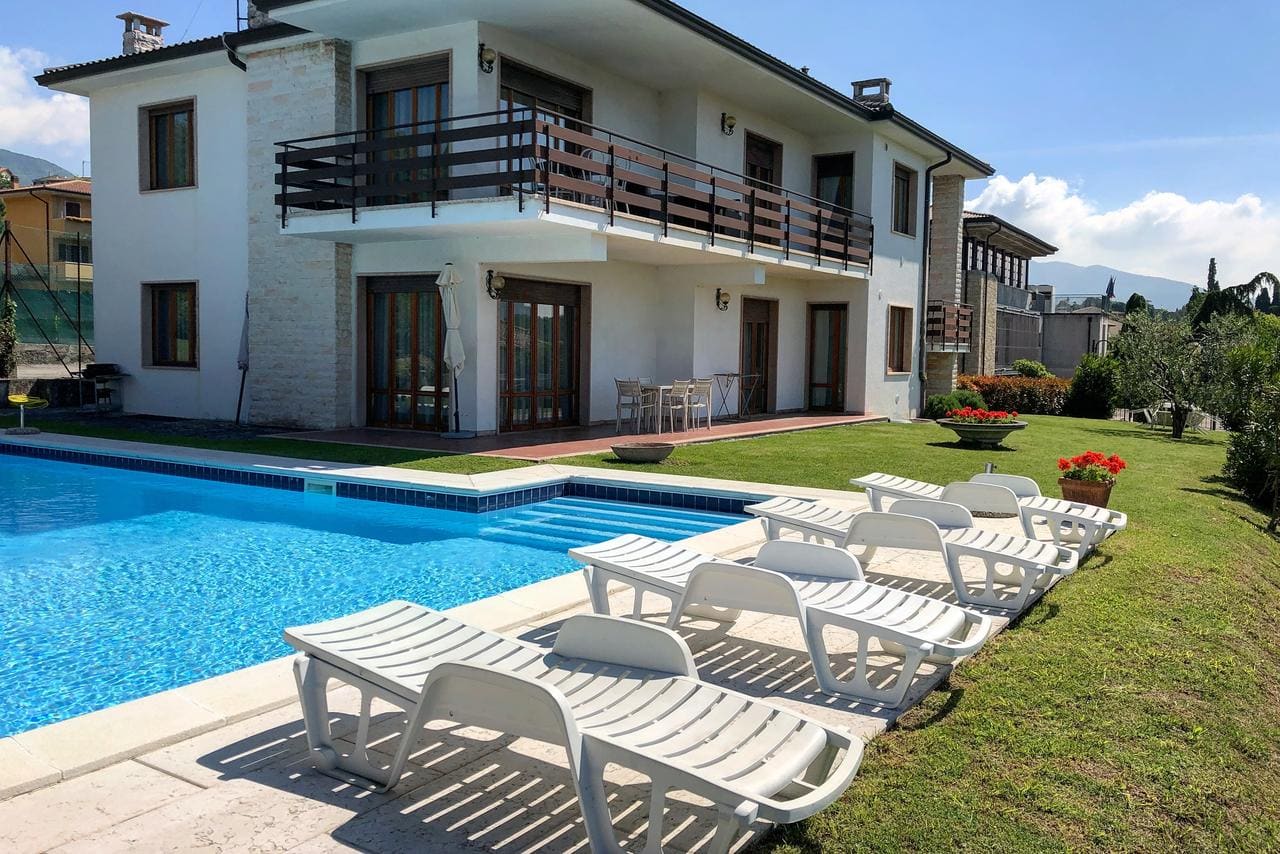 Villa Belvedere Liberty - holiday apartments in Costermano Lake Garda