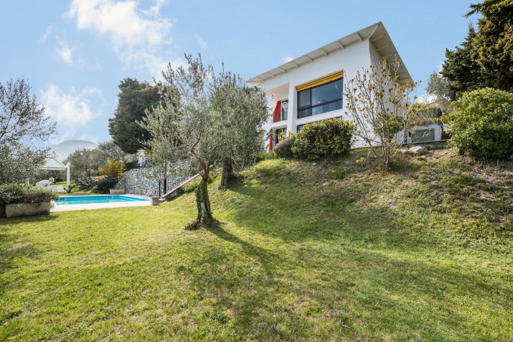 Villa Bianca - holiday apartments in Toscolano Maderno Lake Garda