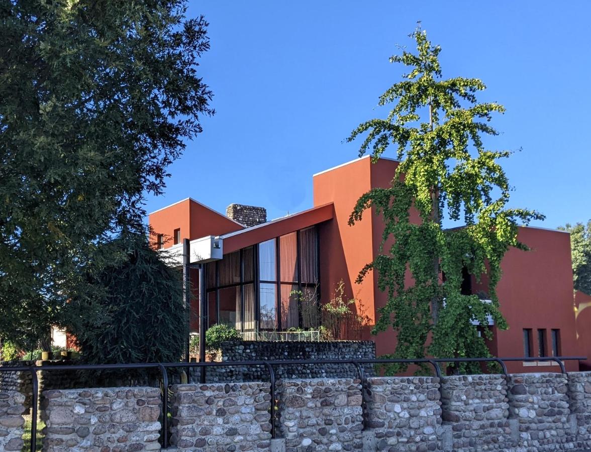 Villa le Ninfee - hotels in Pozzolo sul Mincio Lake Garda