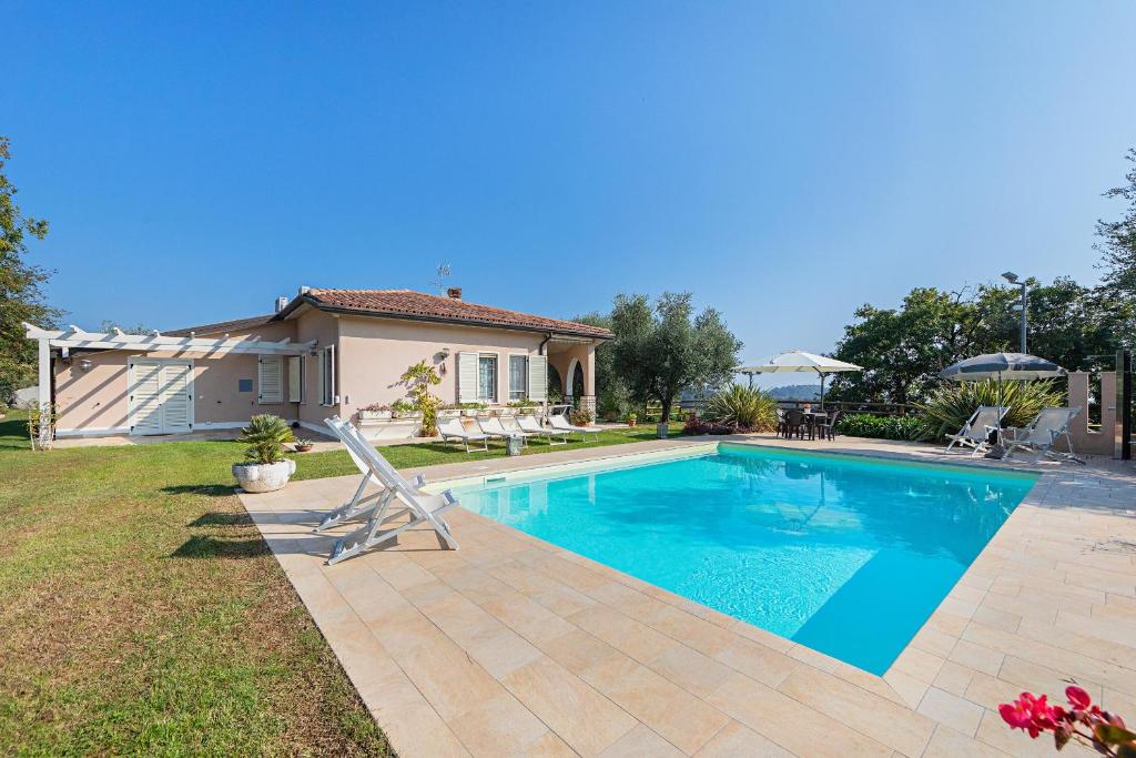 Villa Quiete by Whale Homes - holiday apartments in Soiano del Lago Lake Garda