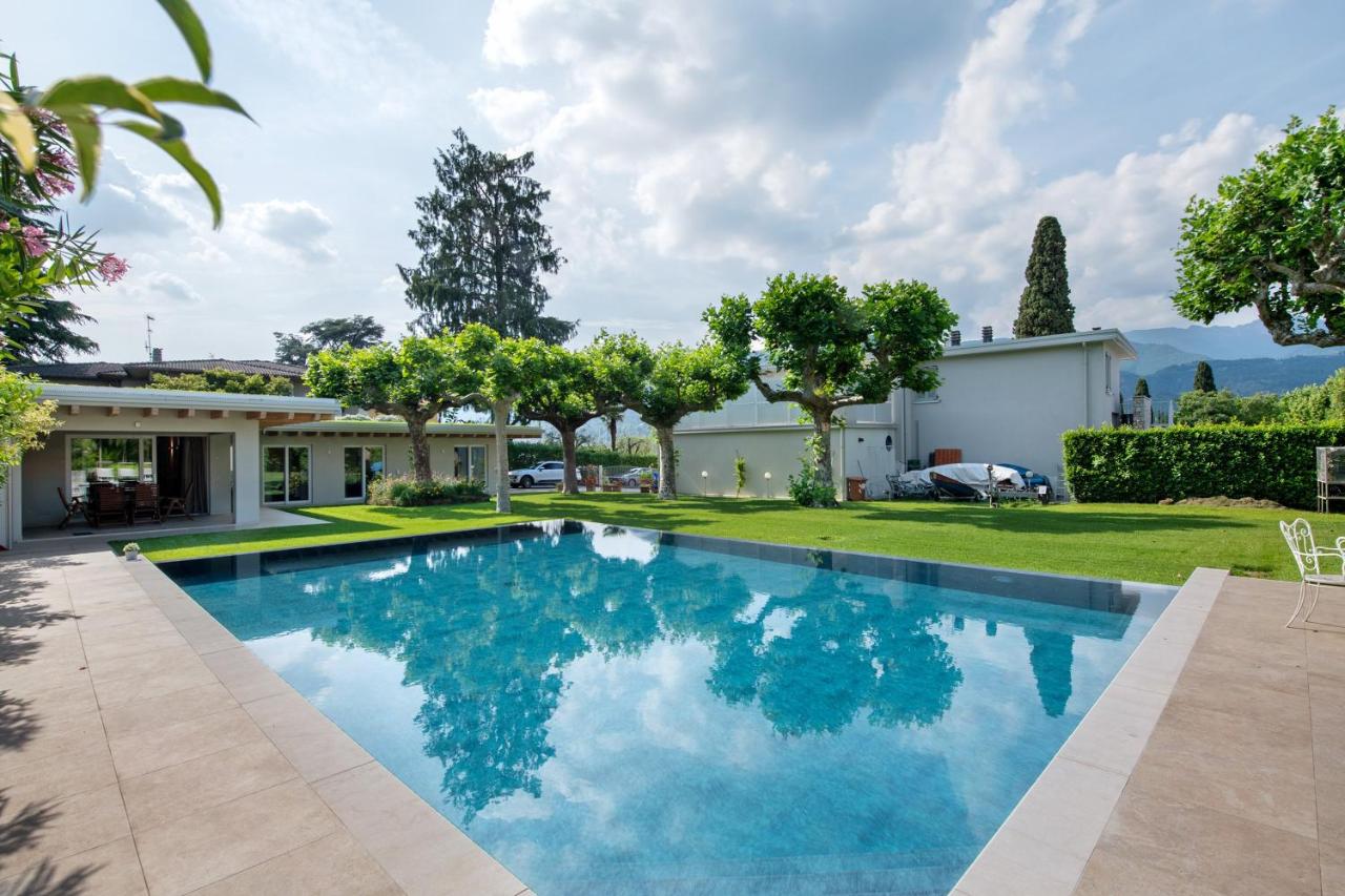 Villa Carlotta - Porto Portese - hotels in San Felice del Benaco Lake Garda