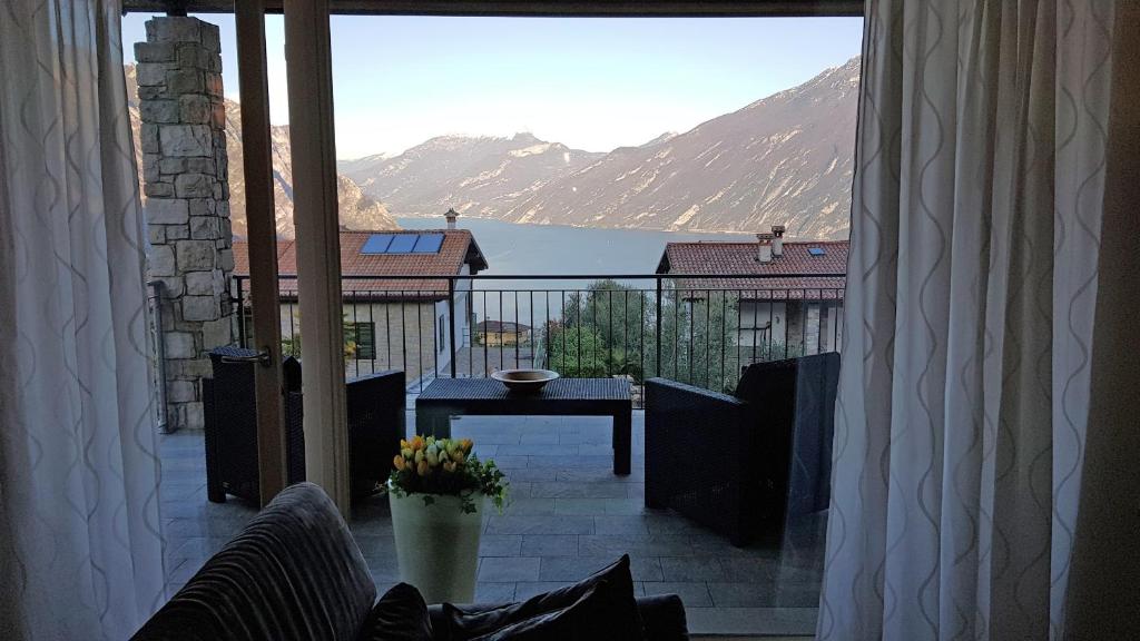Villetta Sogno sul Lago by Gardadomusmea - holiday apartments in Tremosine sul Garda Lake Garda
