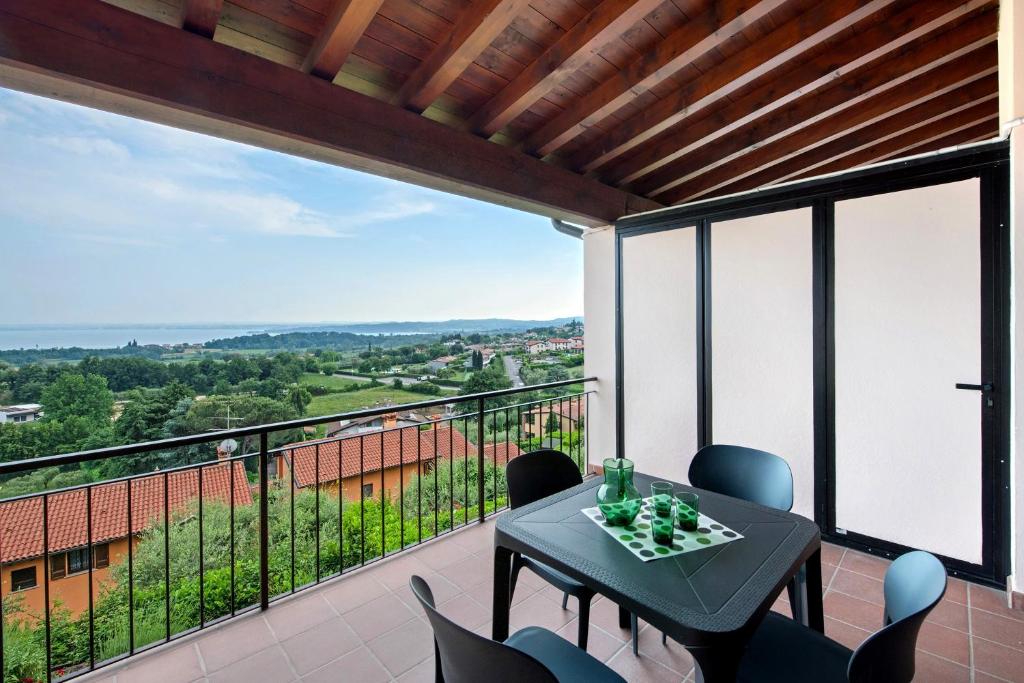 vista lago apartment 2 - holiday apartments in Soiano del Lago Lake Garda